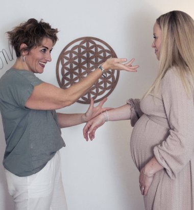 Technique TFH utilisée en séance de kinésiologie avec une femme enceinte